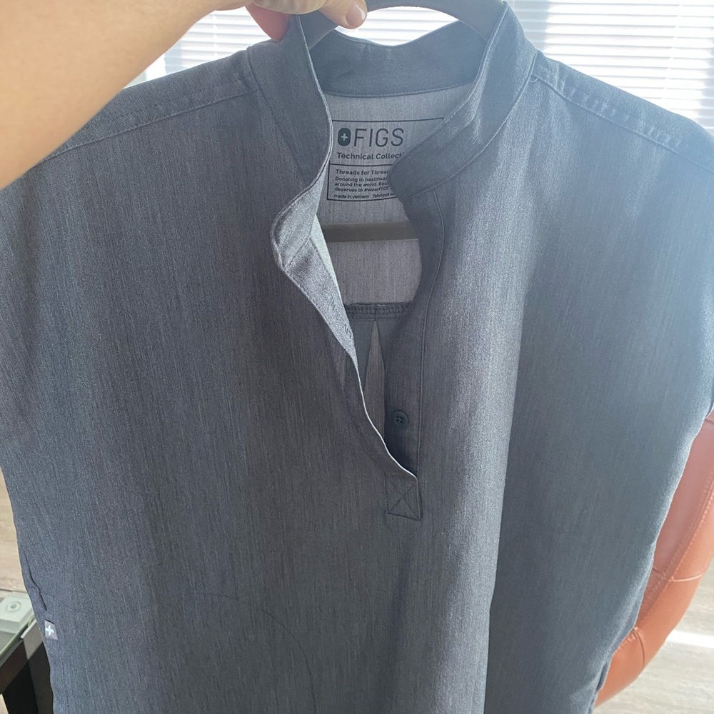 Rafaela oversized graphite tops S and XS